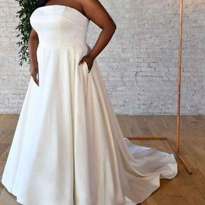 Stella York #7045 Size 22